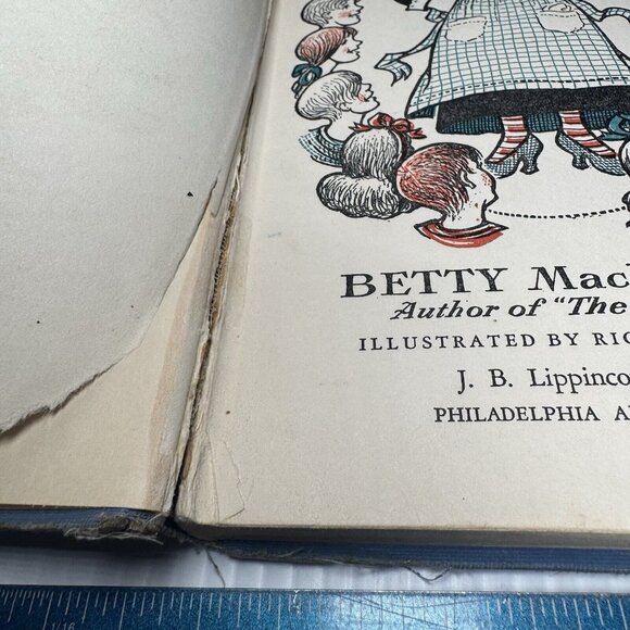 Mrs. Piggle-Wiggle by Betty MacDonald - Lippincott First Edition 1st print 1947 - Picture 3 of 9